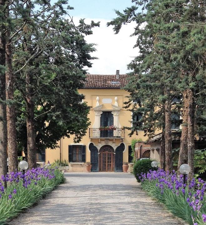 Ovest Apartment | Attico con terrazza Villa Marianna