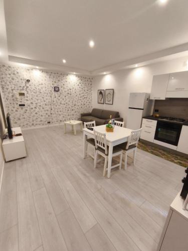 Conversano House | Casa 1941