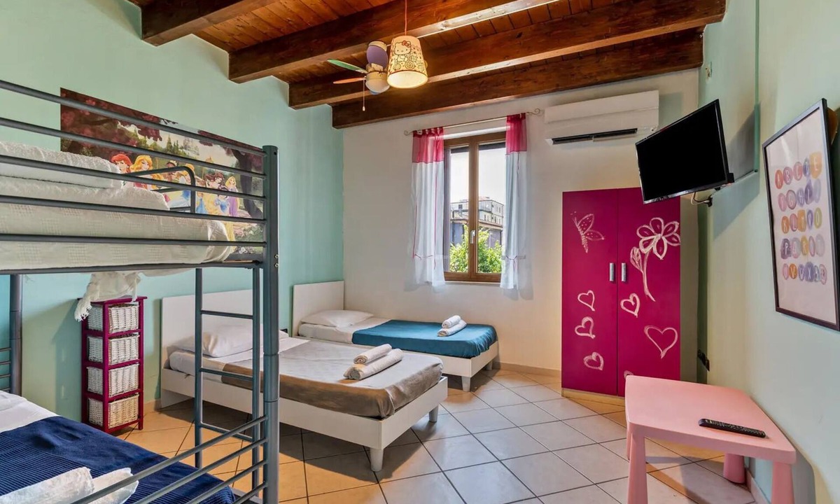 Sud-Ovest Apartment | family house apartment for 6 pearson