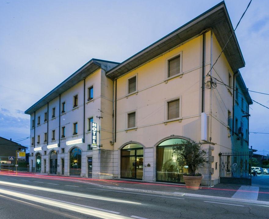 Dossobuono Hotel | Hotel Postumia