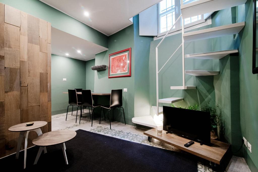 Como City Centre Apartment | La Maisonnette by "The House Of Travelers"