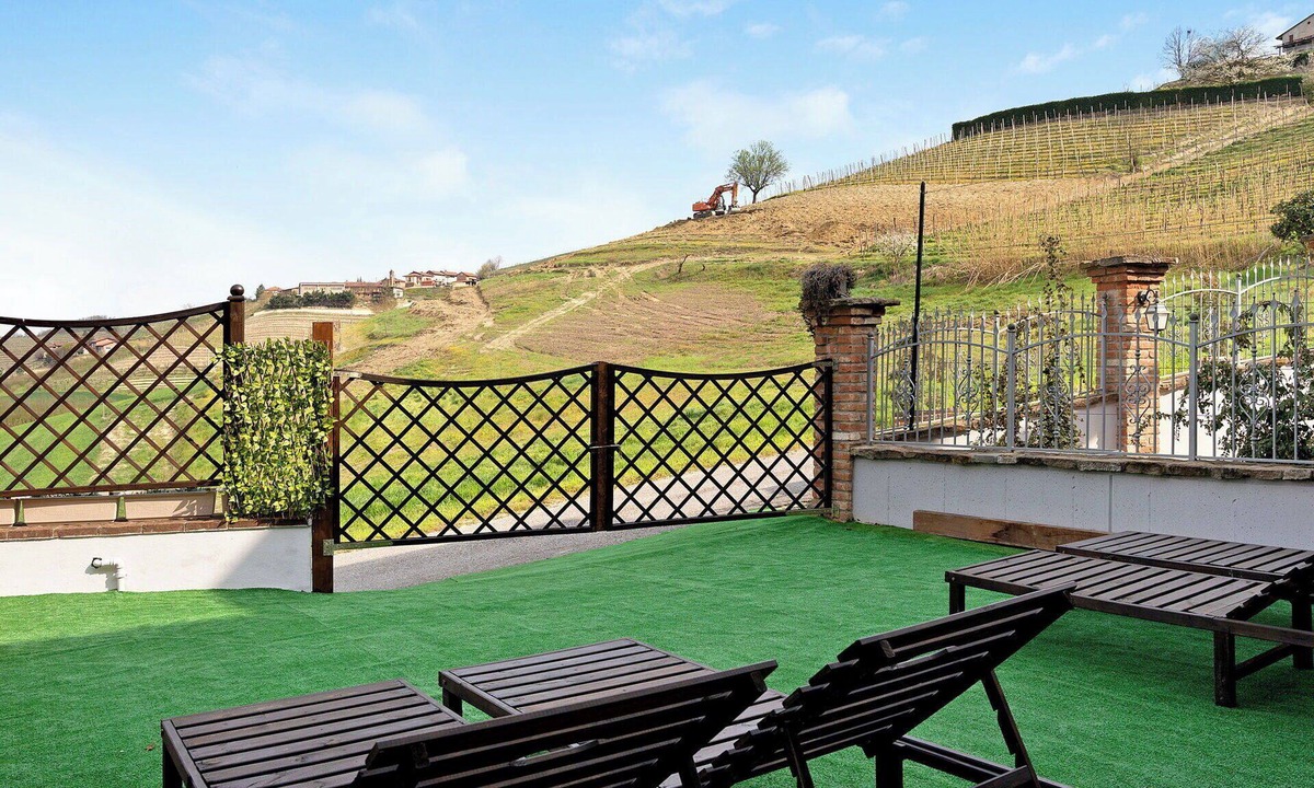 Priocca House | Stunning villa for 6 guests with WIFI, A/C, pool, TV, patio and panoramic view