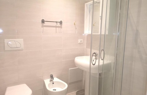 Sud-Ovest House | Affittacamere fiera