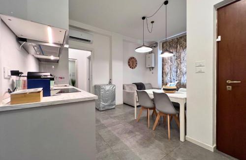 Sud-Ovest Apartment | 300m Verona Fair - Ruffoni House 3 Bedrooms 3 Bath