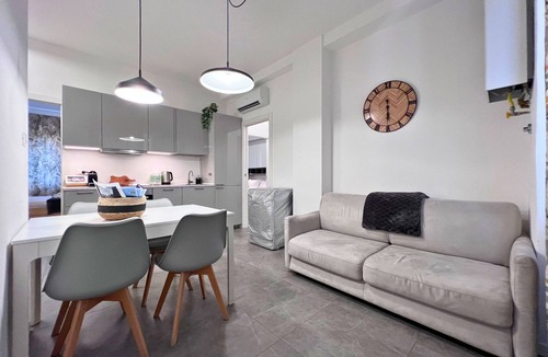 Sud-Ovest Apartment | [300mt Verona Fiera] Residenza Ruffoni
