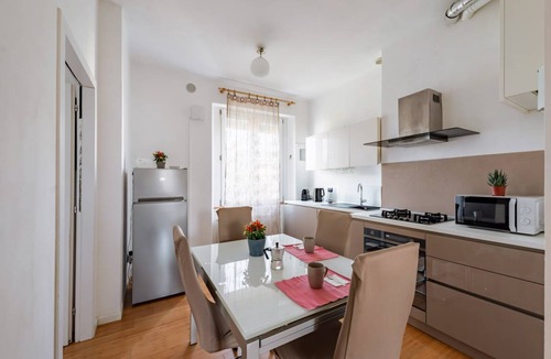 Sud-Est Apartment | 70 m² Apartment ∙ 2 bedrooms ∙ 5 guests