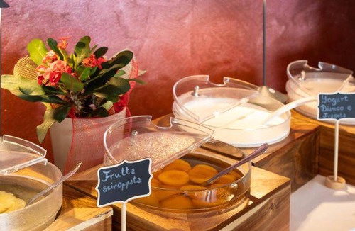 San Pietro in Cariano Hotel | 80 m² Hotel ∙ 6 guests