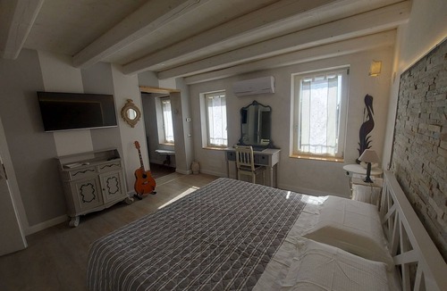 Sona Bed & Breakfast | B&B Corte Colli Antichi