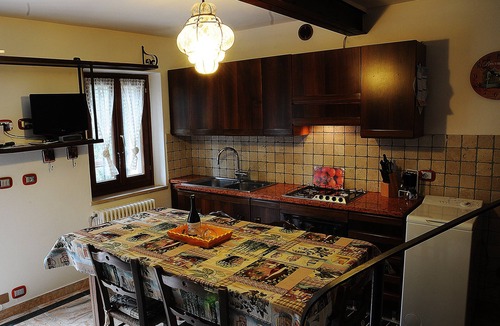 Sant'Ambrogio di Valpolicella House | Between art and wine in the heart of the Valpolicella . .