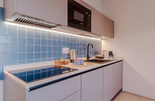 Lingotto Apartment | Beautiful and bright apartment with a spacious terrace, tastefully furnished and perfect for three people. Located just meters from the Carducci metro station, the accommodation is also close to the hospital area (CTO, Molinette, Cellini), Valentino Park