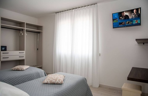 Borgo Roma Apartment | CAMELOT APARTMENT RED6