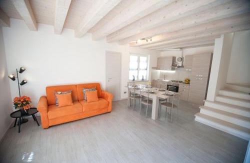 San Giovanni Lupatoto Apartment | CASA GEMMA - Big Family House with Free Parking
