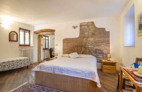 Sant'Ambrogio di Valpolicella Apartment | Dimora Laura - Romantico con stufa a legno