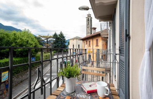 Ossuccio Apartment | GuestHost - Lake Como Studio with Balcony & Parking!