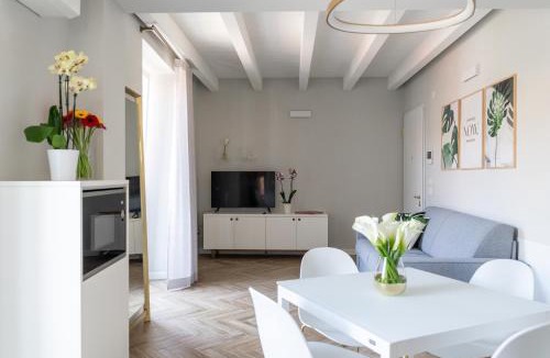 San Zeno Apartment | HomeThirtyFour