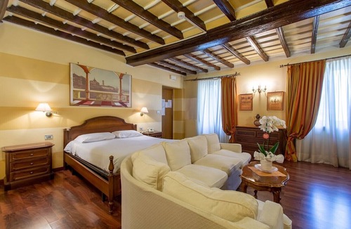 Roman Quarter Hotel | Hotel Antica Dogana