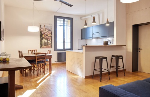 Citta Antica Apartment | House University of Verona-Whole flat with 3 bdr 2 bath in the center of Verona.