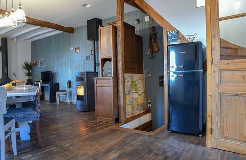 Oeuilly House | https:/my.virtualplanadvantage.com/tour/gite-du-rempartLe gîte du Rempart