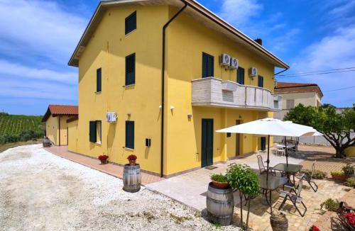 Tollo Bed & Breakfast | la Casa del Vino - B&B