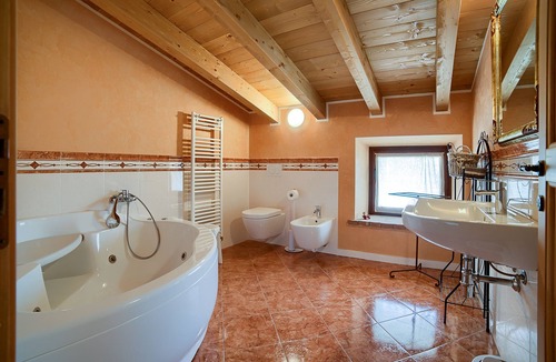 Pedemonte Bed & Breakfast | La Fonte degli Dei Wine Relais
