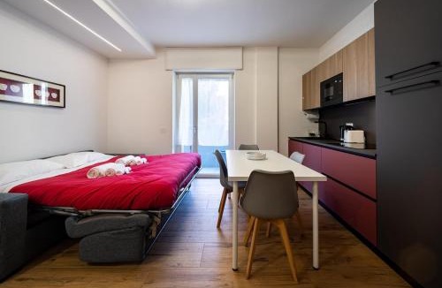 Sud-Ovest Apartment | Modern Red Flat in Verona