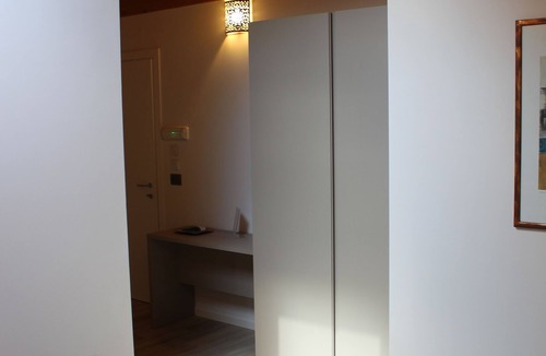 Settimo Bed & Breakfast | New B&B in Pescantina di Verona surrounded by greenery near Lake Garda