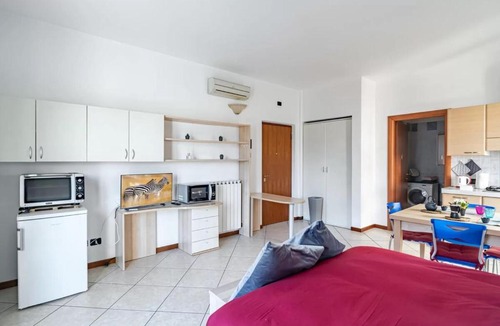 Borgo Roma Apartment | Nice Studio By San Giacomo Park
