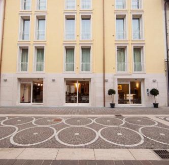 Bussolengo Apartment | Residenza Agnello D'Oro