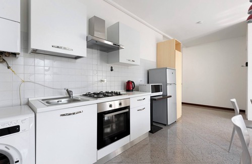 Pizzoletta Apartment | Room 'Tripla Con Balcone' with Shared Terrace, Wi-Fi and Air Conditioning
