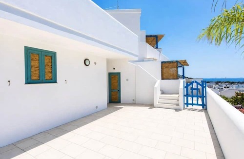 Castro Marina Apartment | Seafront Studio with Balcony in Castro di Lecce