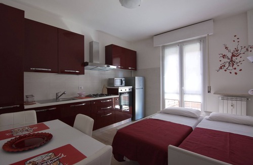 Sud-Ovest Apartment | Verona Fairhome - The Red