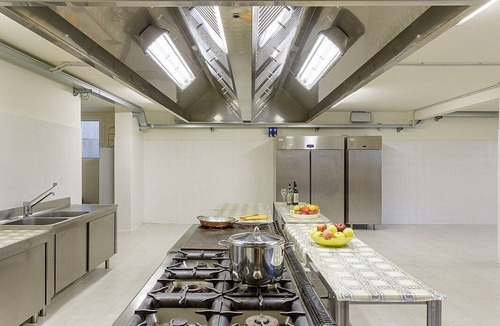 Pedemonte Villa | Villa Brunilde: A charming three-story villa situated in a quiet location on the hills of Valpolicella, surrounded by the greenery and the Amarone vineyards, with Free WI-FI.