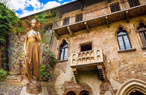 Castel d'Azzano Apartment | Villa Ghiaia Tourist rental: a home for vacations and short stays