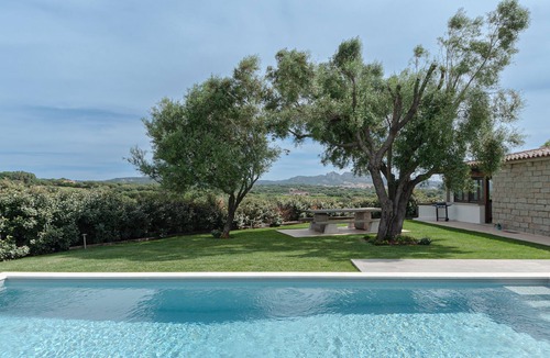 Arzachena Villa | [VILLA WITH POOL] IN THE HILLS OF GALLURA
