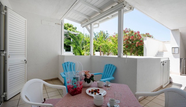 Apartment 'Calce Bianca Apulia' with Balcony, Wi-Fi and Air Conditioning