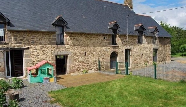 Holidays in the countryside in beautiful renovated longhouse