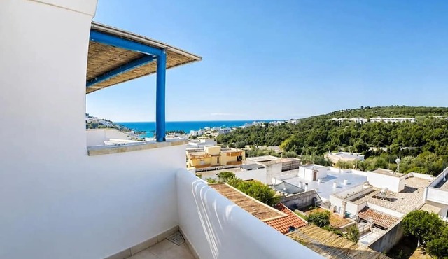One-bedroom apartment with sea-view balcony in Castro di Lecce