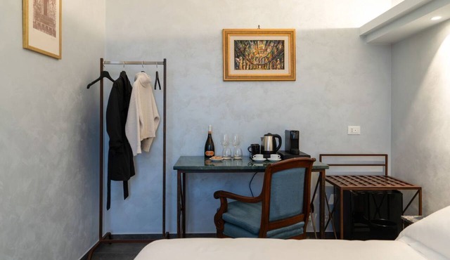 Vasta Charming Rooms- EFESTO classic room with balcony