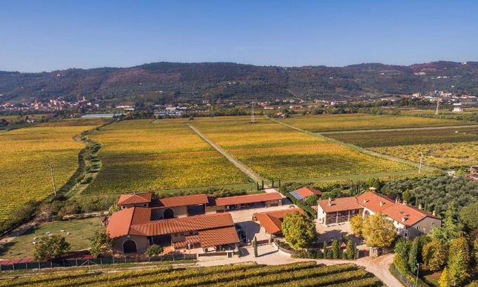 Nord-Est House | 100 m² Farmhouse ∙ 2 bedrooms ∙ 4 guests