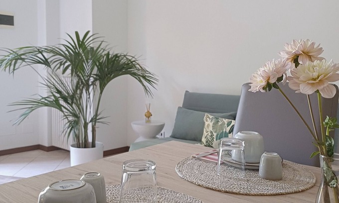Illasi Apartment | Apartment 'Dream Room' with Private Garden and Wi-Fi