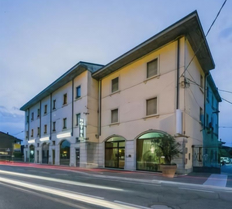 Photo of Buildings in Dossobuono