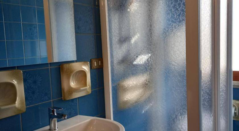 Photo of Bathroom in Volargne