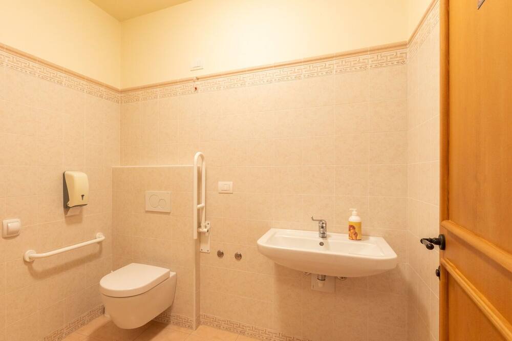 Photo of Bathroom in Pedemonte