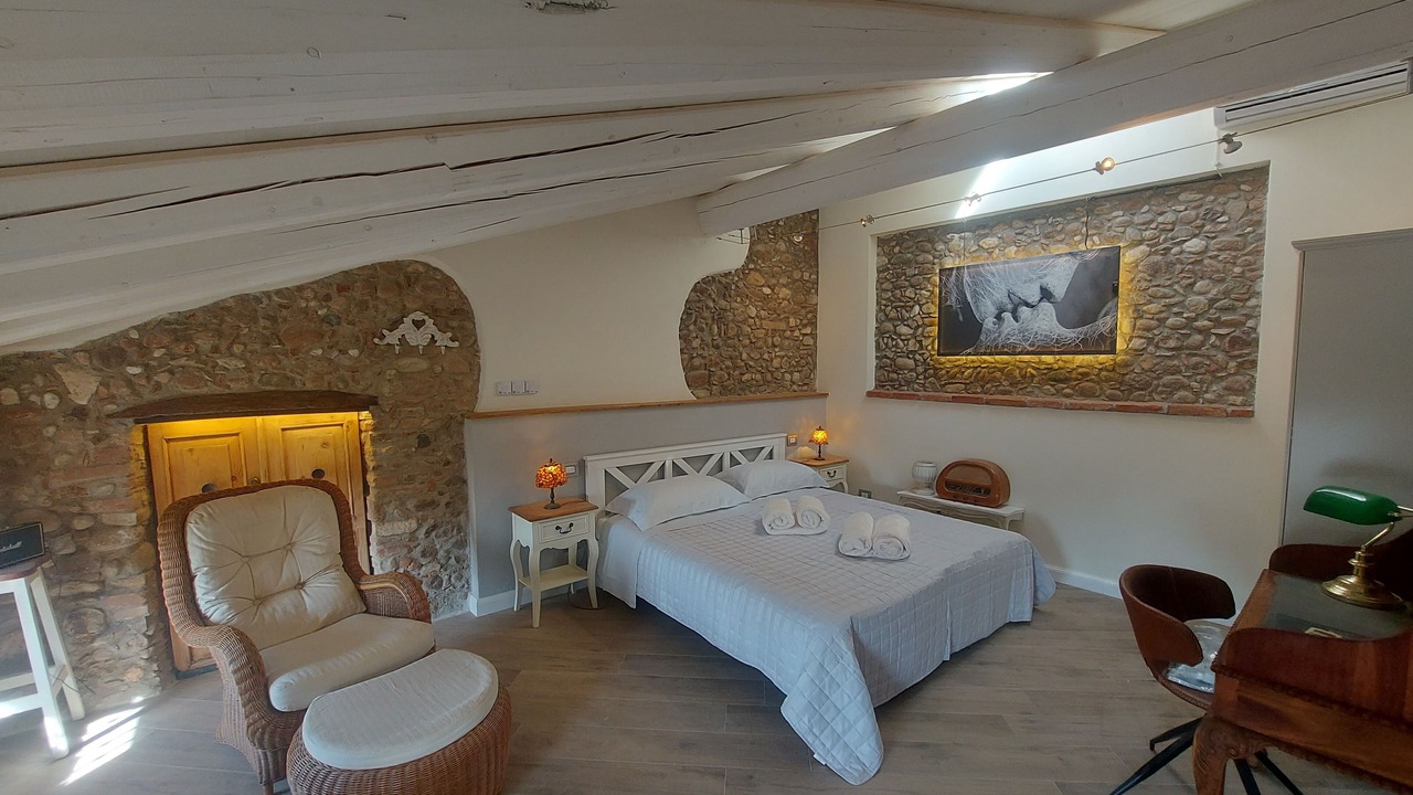 Photo of Bedroom in Sona