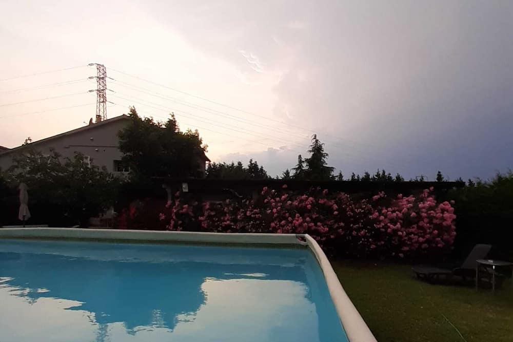 Photo of Outdoor in Sud
