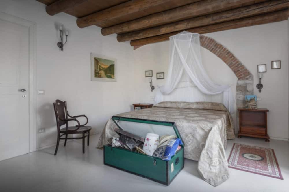 Photo of Bedroom in Soave