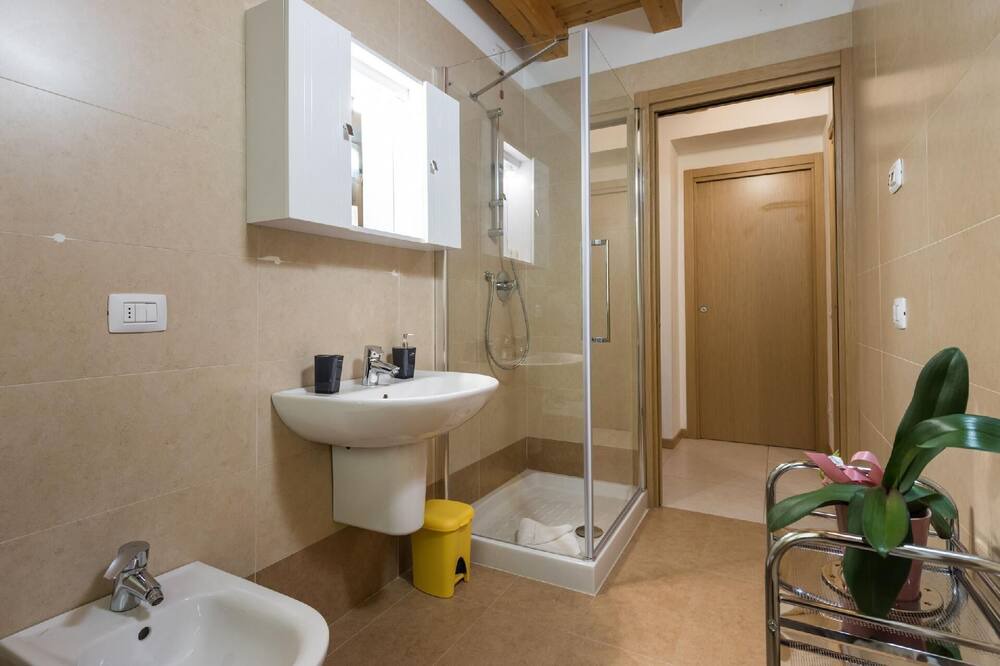 Photo of Bathroom in San Zeno