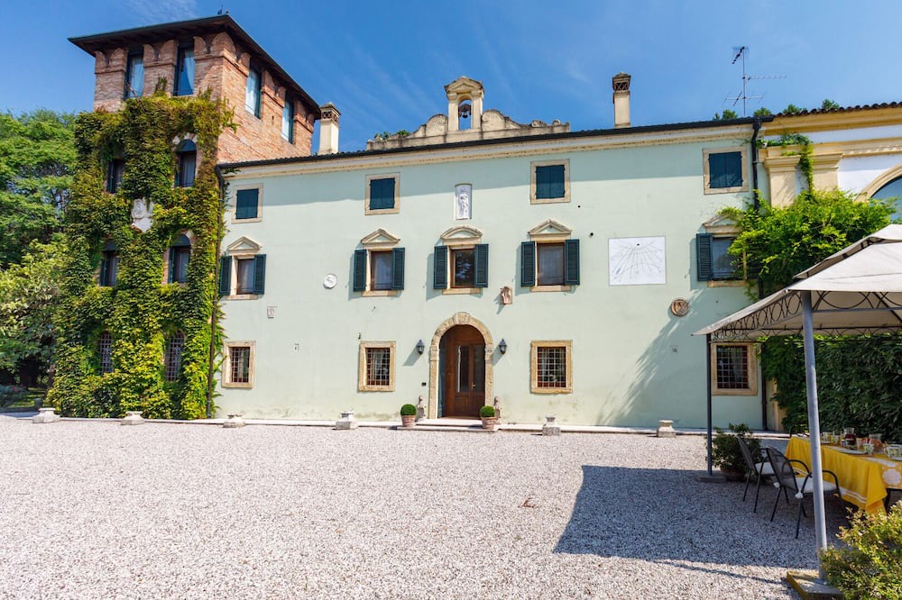 Photo of Outdoor in Concamarise