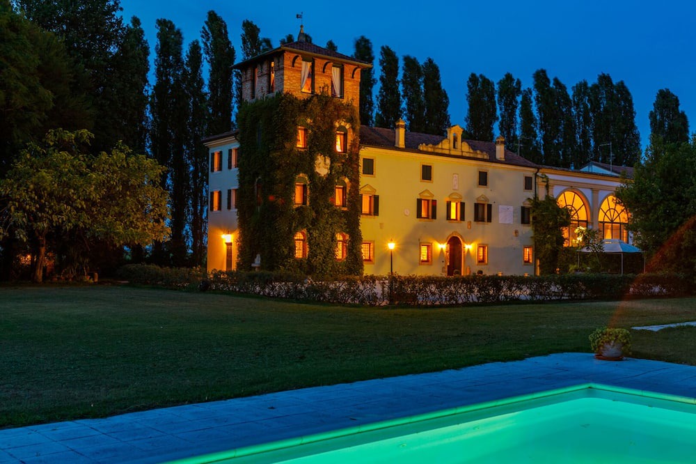 Photo of Outdoor in Concamarise