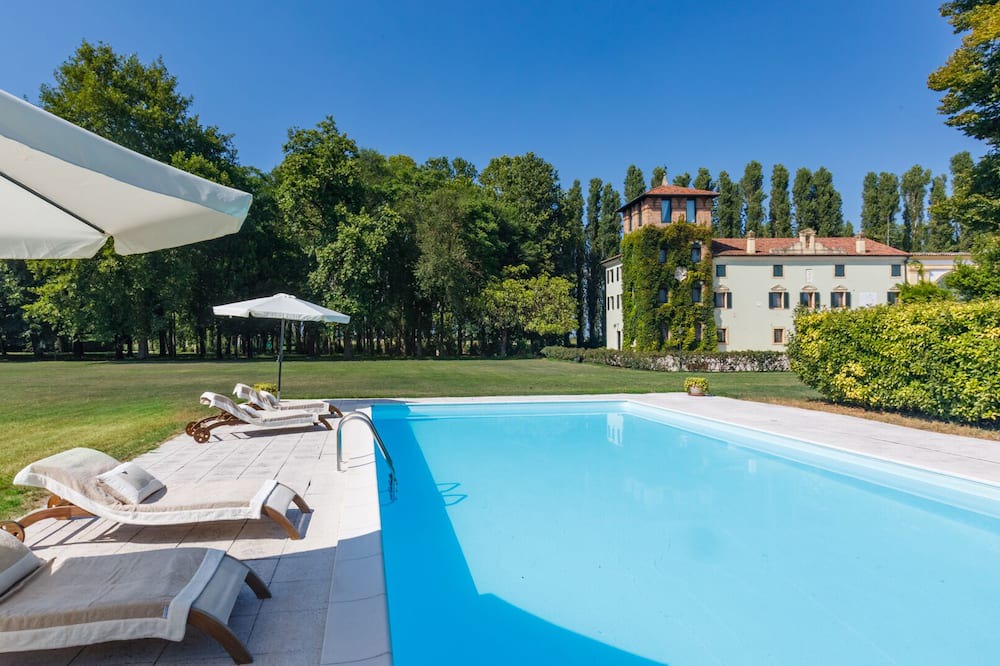 Photo of Outdoor in Concamarise